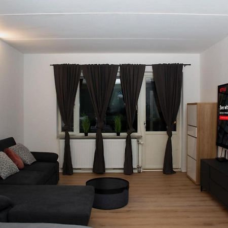 Entire Apartment Malmo 2 Bedrooms-Tv Lounge-Balcony Εξωτερικό φωτογραφία