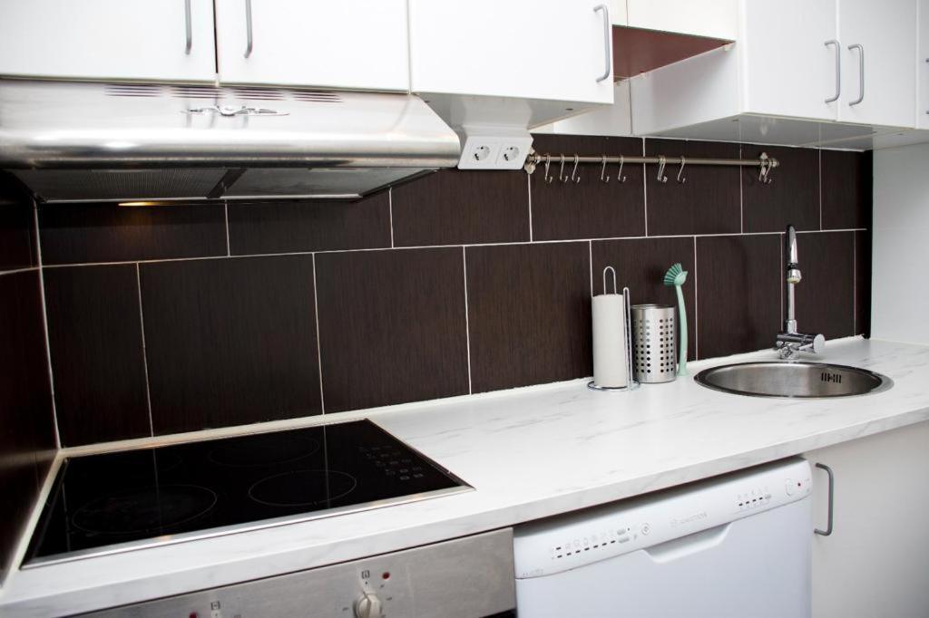 Entire Apartment Malmo 2 Bedrooms-Tv Lounge-Balcony Εξωτερικό φωτογραφία