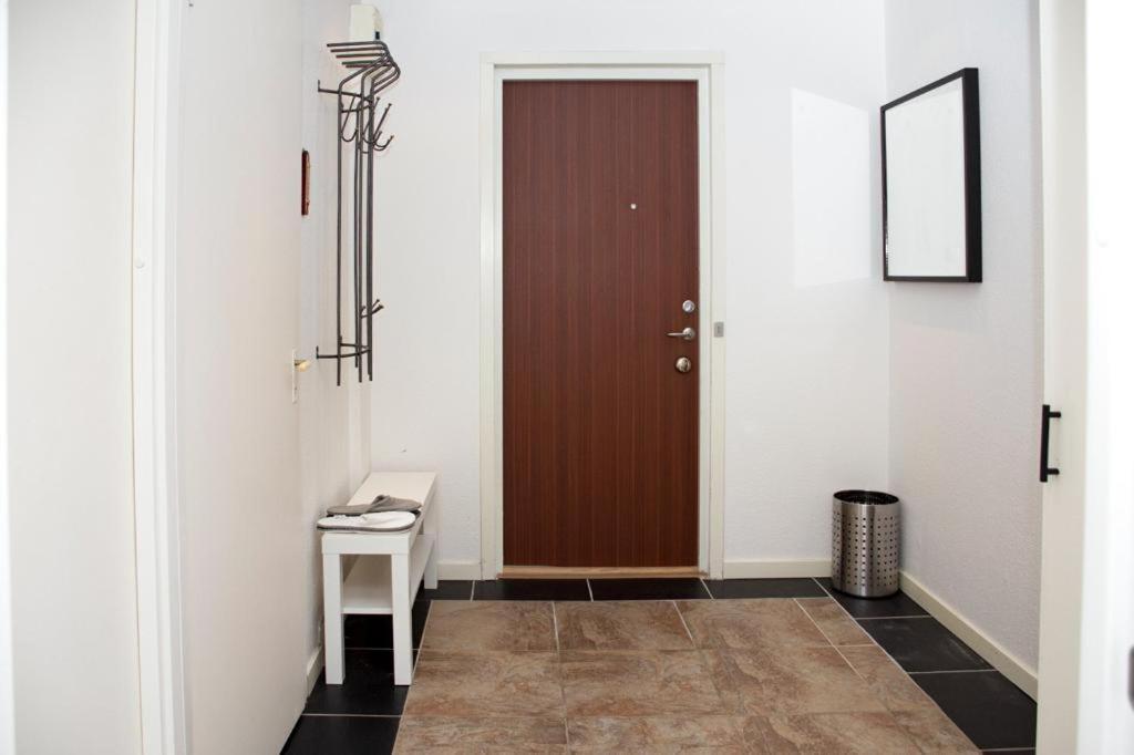 Entire Apartment Malmo 2 Bedrooms-Tv Lounge-Balcony Εξωτερικό φωτογραφία