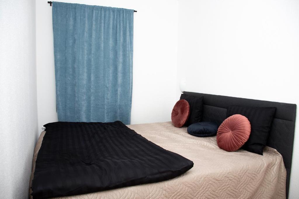 Entire Apartment Malmo 2 Bedrooms-Tv Lounge-Balcony Εξωτερικό φωτογραφία